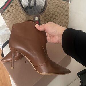 Gianvito Rossi Brown Pointed-Toe Leather Ankle Booties